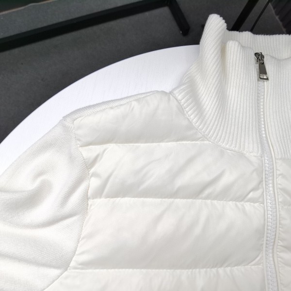 Показать Высококачественные легкие стеганые куртки женские M23081430 